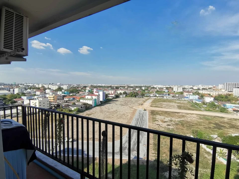 ให้เช่า Regent home 18 แจ้งวัฒนะ-หลักสี่ วิวสวย ห้องหัวมุม สิ่งอำนวยความสะดวกครบ จองเลย