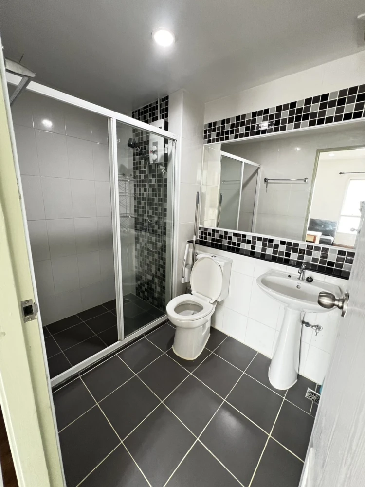 ให้เช่า Regent Home 25 Tiwanon ชั้น 5 ห้องแต่งครบ น่าอยู่ สนใจรีบจองเลย ด่วนๆ