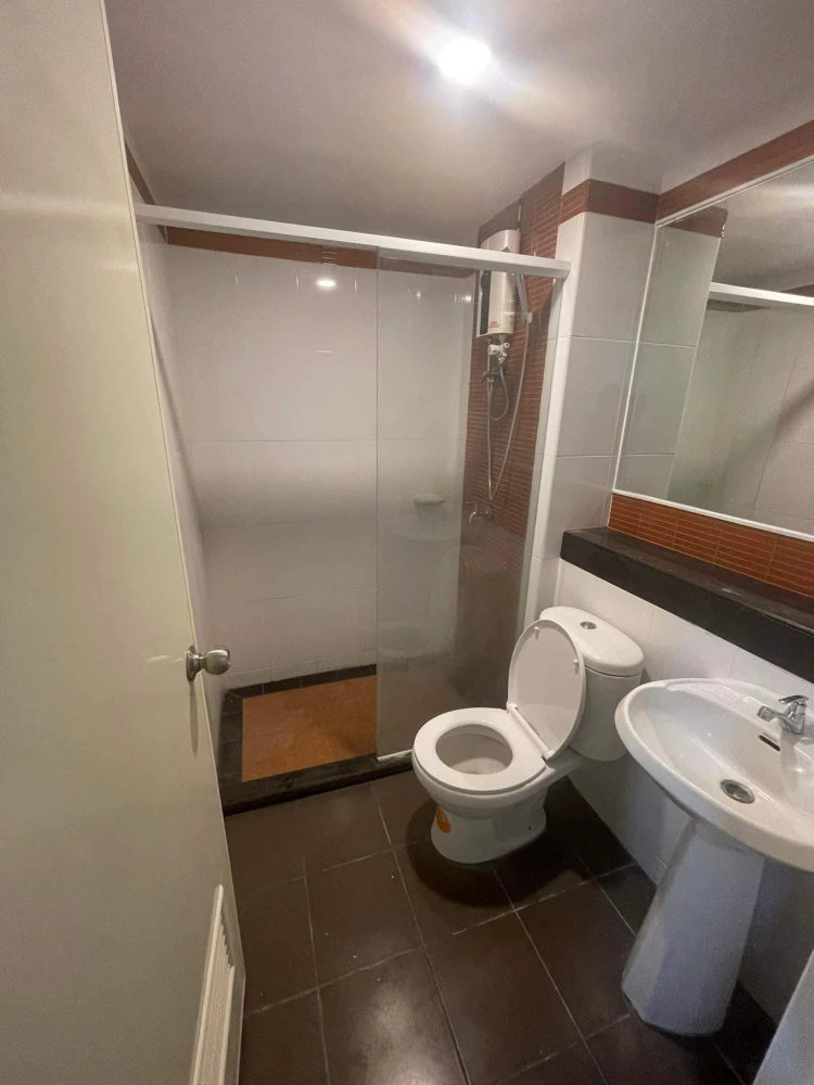 ให้เช่า Regent Home 7/1 Bangna ห้องน่าอยู่ เฟอร์พร้อม + เครื่องใช้ไฟฟ้าครบ จองเลย ราคาดีสบายกระเป๋า ของเลย