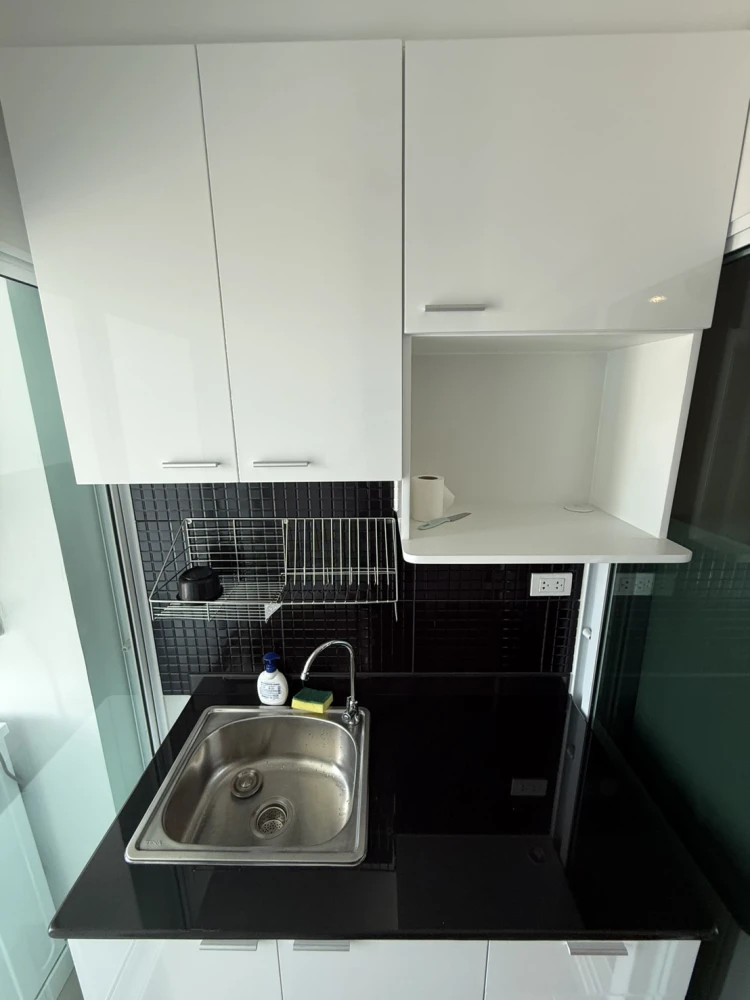 ให้เช่า Regent Home Bangna ชั้นสูง วิวสวย การตกแต่ง: เฟอร์นิเจอร์ครบ + เครื่องใช้ไฟฟ้า หิ้วกระเป๋าเข้าอยู่ได้เลย