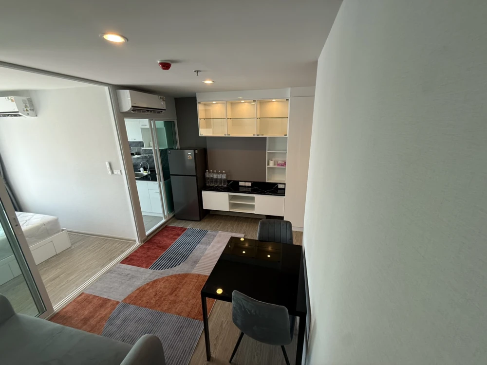 ให้เช่า Regent Home Bangna ชั้นสูง วิวสวย การตกแต่ง: เฟอร์นิเจอร์ครบ + เครื่องใช้ไฟฟ้า หิ้วกระเป๋าเข้าอยู่ได้เลย