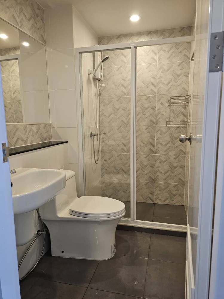ให้เช่า Regent Home Bangna ชั้น 24 วิวสระว่ายน้ำ แต่งครบ น่าอยู่ รีบจองเลย