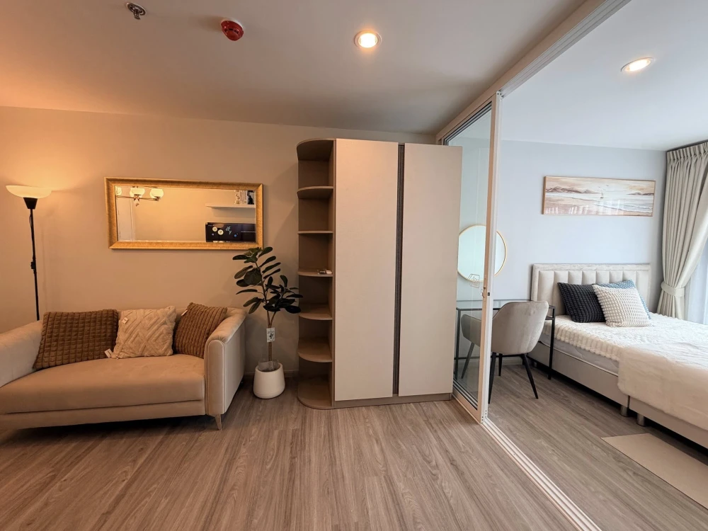 ให้เช่า REGENT HOME BANGNA ตกแต่ง Modern Classic เรียบหรู น่าอยู่ เฟอร์ เครื่องใช้ไฟฟฟ้าครบ หิ้วกระเป๋าเข้าอยู่ได้เลย