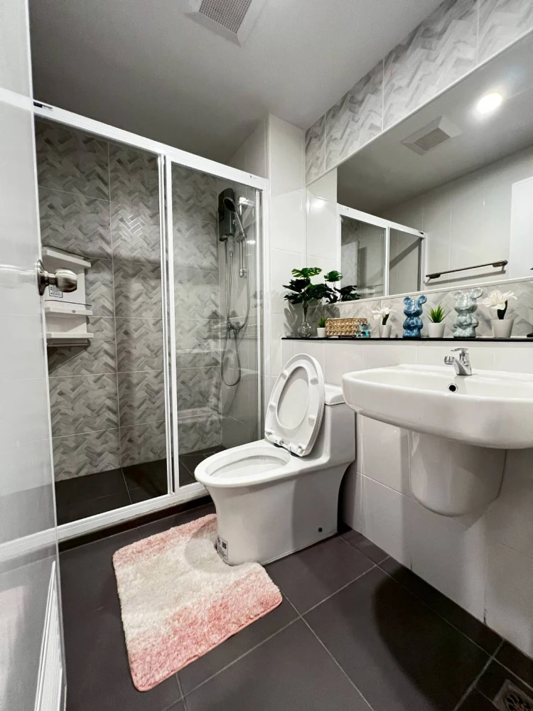 ให้เช่า Regent Home Bangna ตึก B วิวนอก วิวโล่ง ได้วิวแม่น้ำ มีเฟอร์นิเจิอร์ครบ Built-In พร้อมเข้าอยู่ได้ทันที