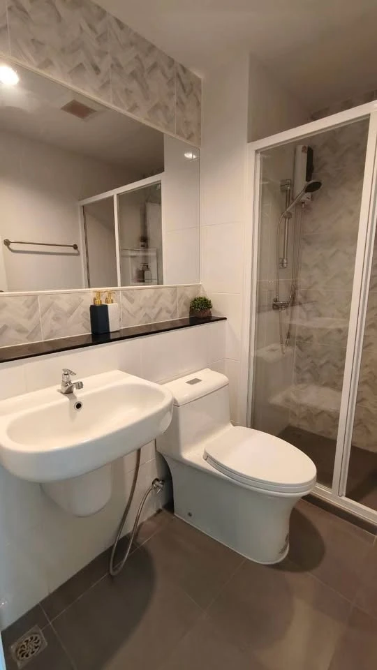 ให้เช่า Regent Home Bangna บางนา ห้องกั้นแยกชัดเจน มาพร้อมราคาสุดพิเศษ มาจองเลย อย่าพลาด