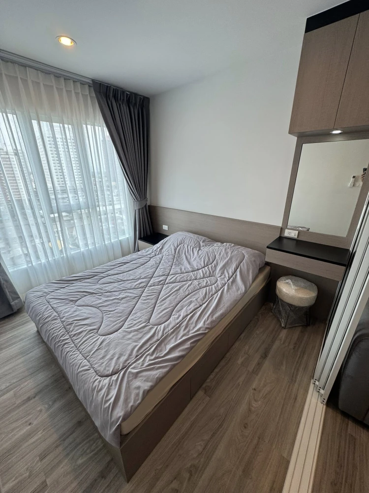 For rent: Regent Home Bangna, high floor unit, fully furnished. Book now!