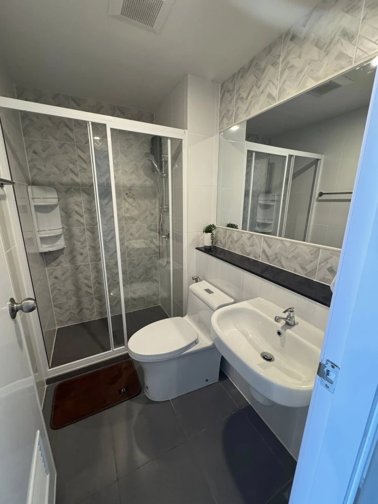 ให้เช่า Regent Home Bangna  ห้องชั้นสูงน่าอยู่ เฟอร์พร้อม จองเลย