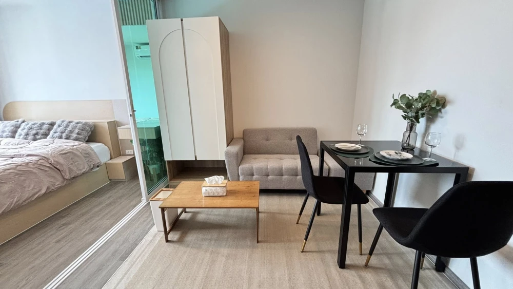 ให้เช่า Regent Home Bangna ห้องชั้น 17 มาพร้อมเฟอร์นิเจอร์ครบครัน หิ้วกระเป๋าเข้าอยู่ได้เลยจ้า