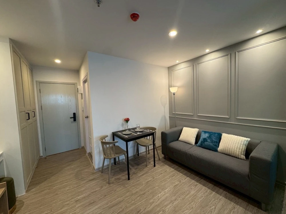 ให้เช่า Regent Home Bangna ห้องน่าอยู่ ตกแต่งคุมโทน บิ้วอินผนังอย่างดี วิวโล่ง จองเลย