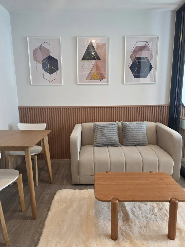 ให้เช่า Regent Home Bangna ห้องน่าอยู่ ตกแต่งคุมโทน บิ้วอินเฟอร์นิเจอร์อย่างดี จองเลย