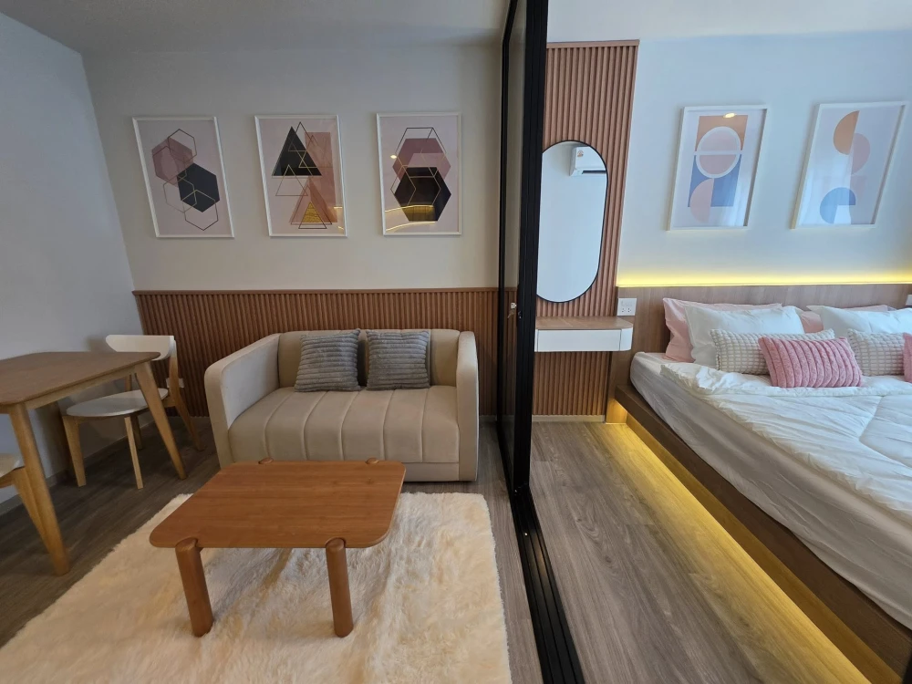 ให้เช่า Regent Home Bangna ห้องน่าอยู่ ตกแต่งคุมโทน บิ้วอินเฟอร์นิเจอร์อย่างดี จองเลย