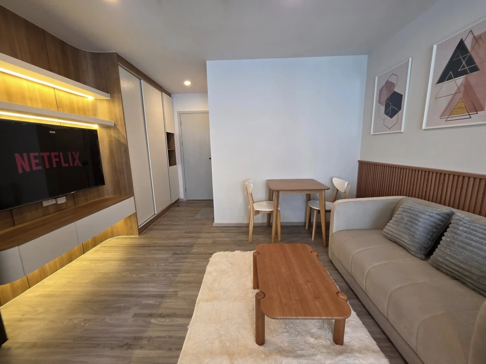 ให้เช่า Regent Home Bangna ห้องน่าอยู่ ตกแต่งคุมโทน บิ้วอินเฟอร์นิเจอร์อย่างดี จองเลย