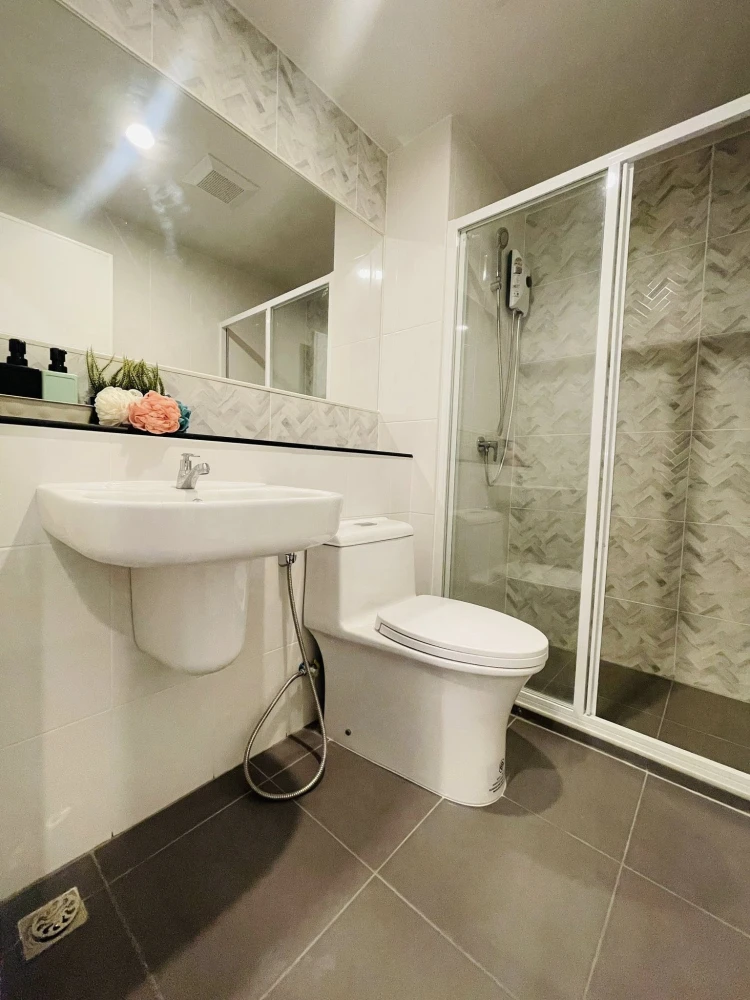 ให้เช่า Regent Home Bangna ห้องพร้อมอยู่ ชั้นสูงพร้อมเฟอร์ จองเลยก่อนพลาด