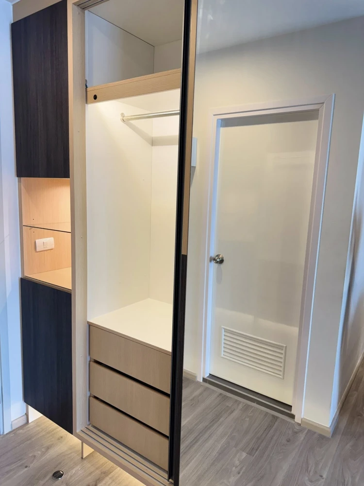 ให้เช่า Regent Home Bangna ห้องพร้อมอยู่ ชั้นสูงเฟอร์พร้อม ทิศตะวันออก ไม่ร้อน ลมดี จองเลย