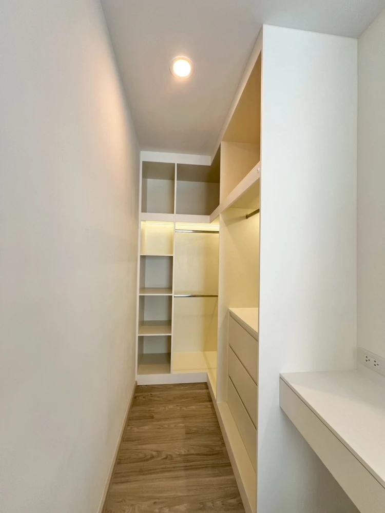 ให้เช่า Regent Home Bangna ห้องพร้อมอยู่ เฟอร์พร้อม ชั้นสูง ภายในห้องบิ้วอินอย่างดี จองเลยก่อนพลาด+++