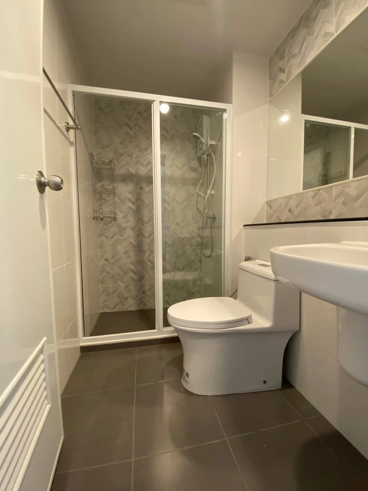 ให้เช่า  Regent Home Bangna ห้องพร้อมอยู่ เฟอร์พร้อม หิ้วกระเป๋าใบเดียวเข้าอยู่ได้เลย+++