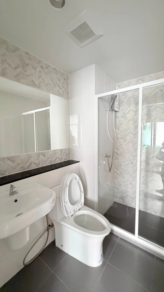 ให้เช่า Regent Home Bangna ห้องมุมคนไม่พลุกพล่าน บิวท์อินเฟอร์นิเจอร์อย่างดี ห้ามพลาด