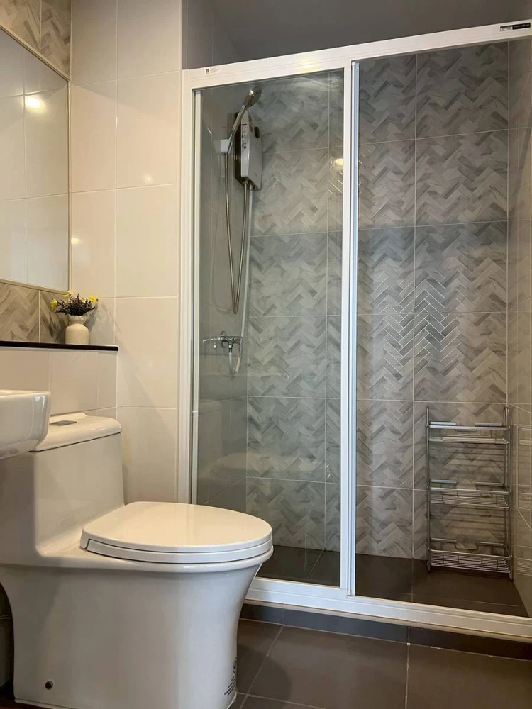 ให้เช่า Regent Home Bangna ห้องมุมคนไม่พลุกพล่าน เฟอร์นิเจอร์ครบครัน หิ้วกระเป๋าเข้าอยู่ได้เลยจ้า