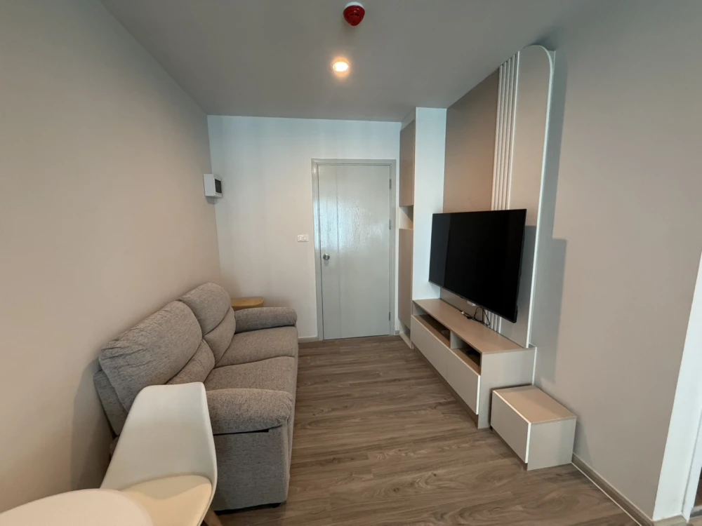 ให้เช่า Regent Home Bangna ห้องมุมคนไม่พลุกพล่าน เฟอร์และเครื่องใช้ไฟฟ้าครบครัน หิ้วกระเป๋าเข้าอยู่ได้เลยจ้า