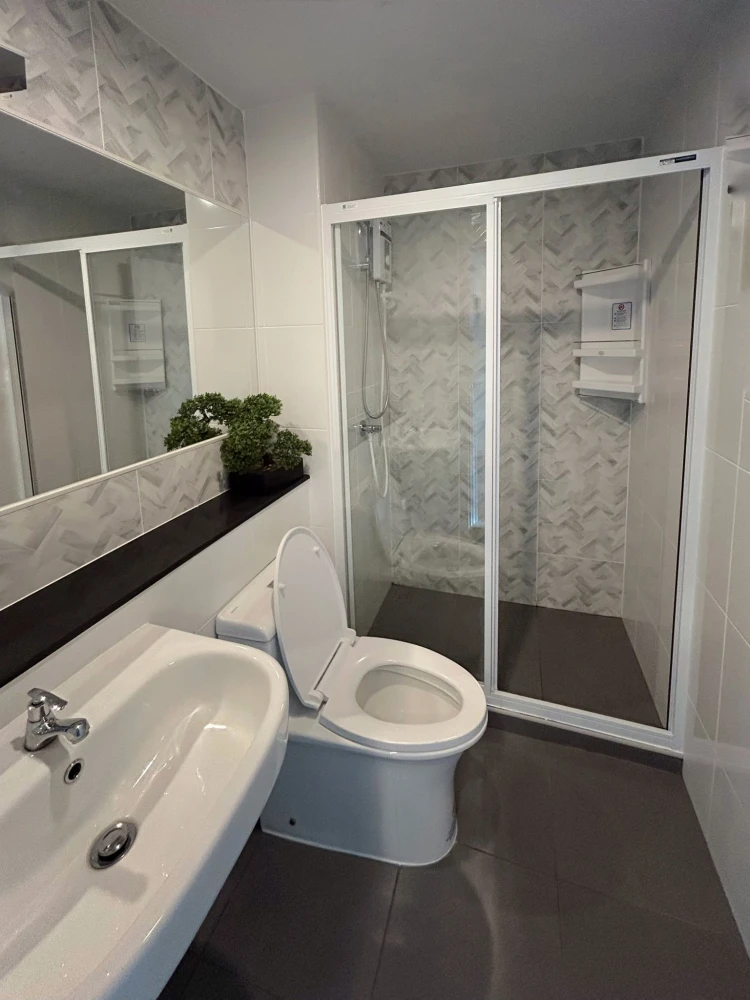 ให้เช่า Regent Home Bangna ห้องอยู่ชั้นสูงมากๆ วิวโล่ง เห็นแม่น้ำเจ้าพระยา สนใจจองเลย