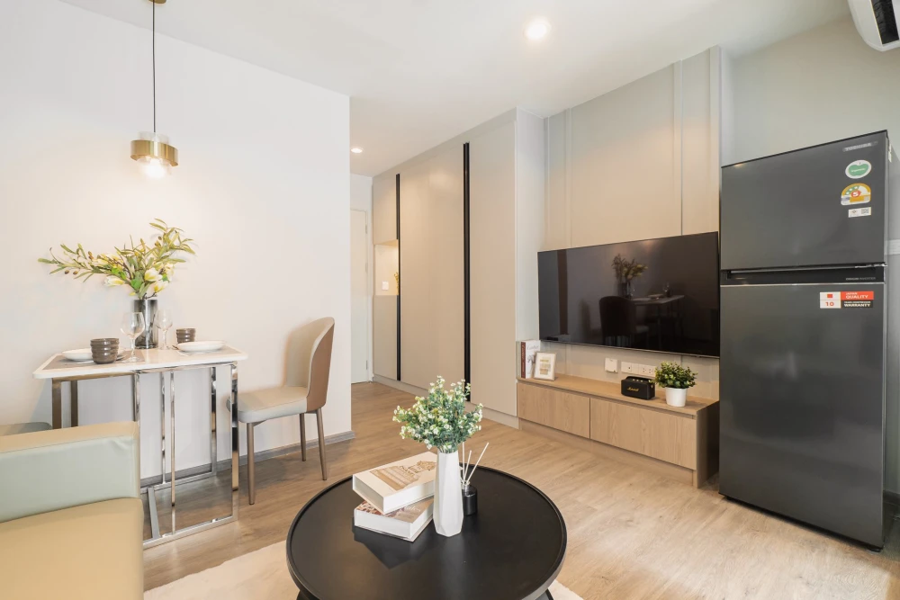 ให้เช่า Regent Home Bangna ห้องแตงน่าอยู่ โทนขาวสบายตา ราคาสบายกระเป๋า มาจับมาจองเลย อย่าพลาด