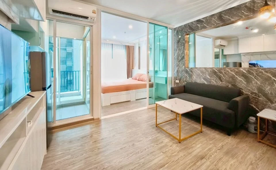 ให้เช่า Regent Home Bangna ห้องแต่งสวย บิ้วอินหัวเตียงสุดปัง เห็นวิวเมือง รีบจองเลย