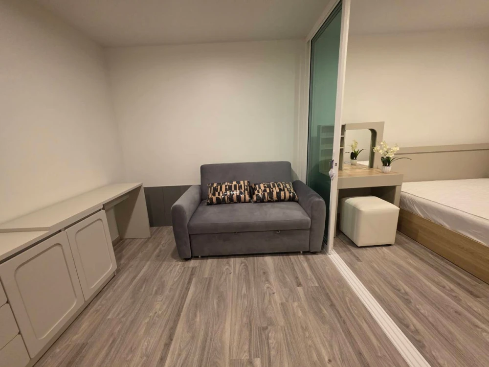 ให้เช่า Regent Home Bangna อาคาร A วิวโล่งแม่น้ำ บรรยากาศช่วงกลางคืนสวยมาก มีเฟอร์นิเจอร์ เครื่องใช้ไฟฟ้าครบ สามารถเข้าอยู่ได้ทันที