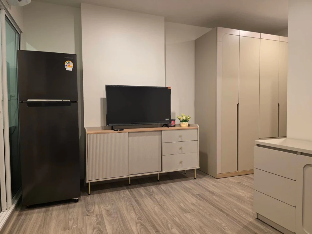 ให้เช่า Regent Home Bangna อาคาร A วิวโล่งแม่น้ำ บรรยากาศช่วงกลางคืนสวยมาก มีเฟอร์นิเจอร์ เครื่องใช้ไฟฟ้าครบ สามารถเข้าอยู่ได้ทันที