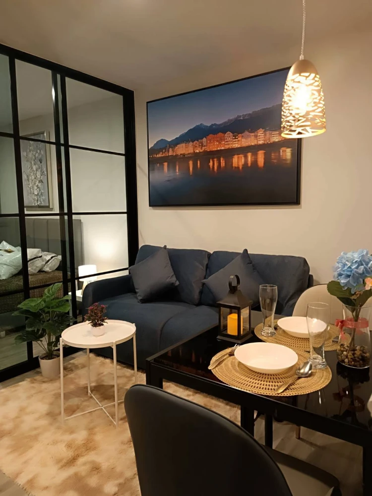 ให้เช่า Regent Home Bangna เฟอร์นิเจอร์ครบ กั้นห้องนอน *ห้องไม่ร้อน* แบบนี้ต้องจอง