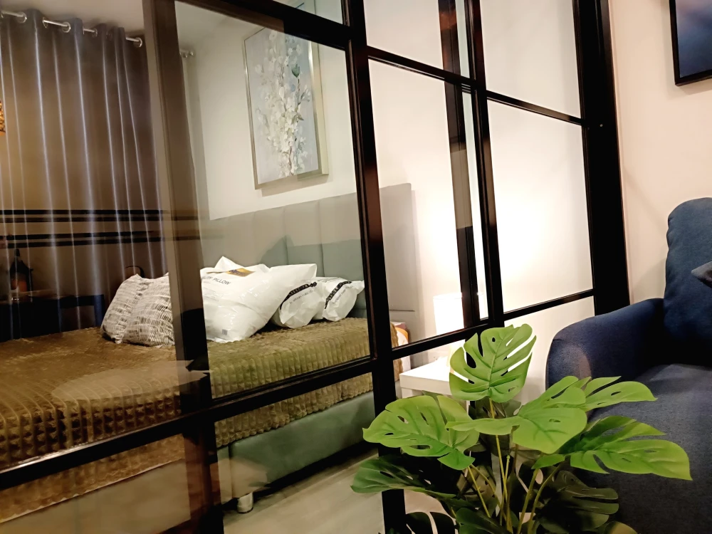 ให้เช่า Regent Home Bangna เฟอร์นิเจอร์ครบ กั้นห้องนอน *ห้องไม่ร้อน* แบบนี้ต้องจอง