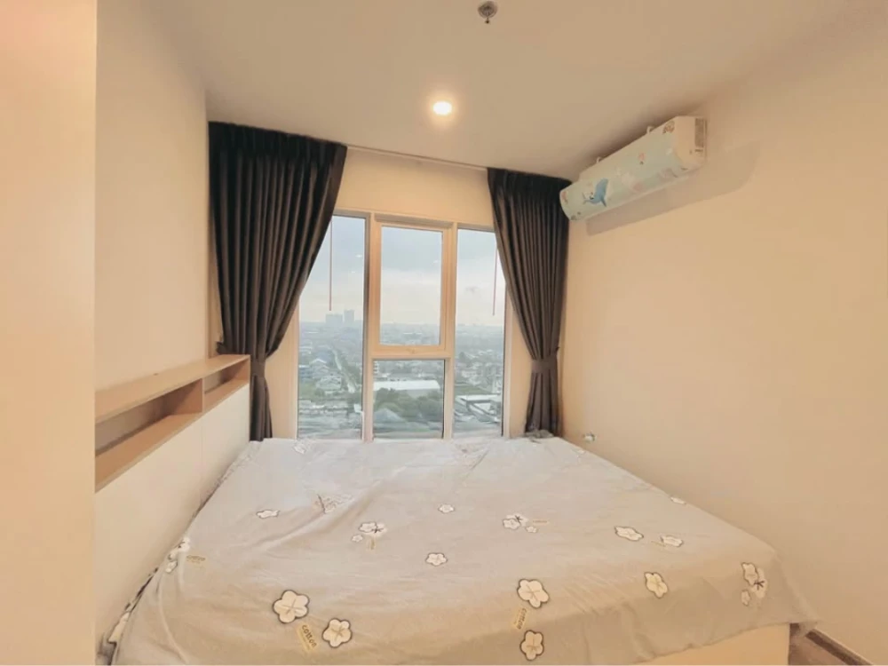 For rent: Regent Home Bangna. Excellent feng shui, spacious rooms with good ventilation, and a quiet corner unit. Book now!