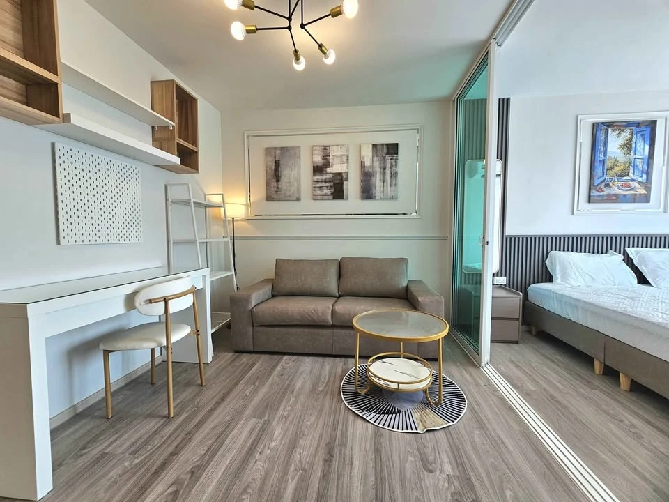 ให้เช่า Regent Home Bangna 1 ห้องนอน 1 ห้องน้ำ ตกแต่งคุมโทน เฟอร์นิเจอร์ครบครัน ห้ามพลาด