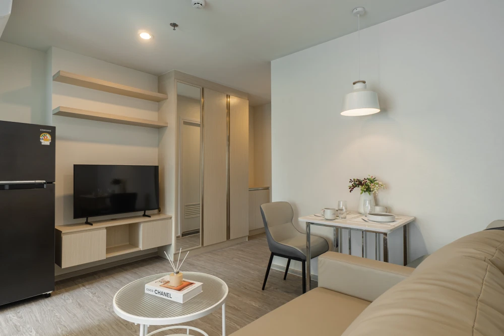 ให้เช่า Regent Home Bangna 1 ห้องนอน 1 ห้องน้ำ ตกแต่งสไตล์มินิมอลคุมโทน เห็นวิวโค้งน้ำบางกระเจ้า จองด่วน