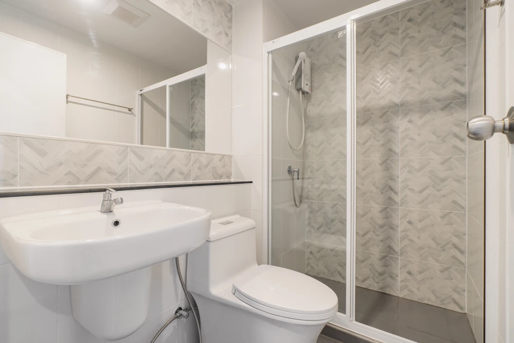 ให้เช่า Regent Home Bangna 1 ห้องนอน 1 ห้องน้ำ ตกแต่งสไตล์มินิมอลคุมโทน เห็นวิวโค้งน้ำบางกระเจ้า จองด่วน