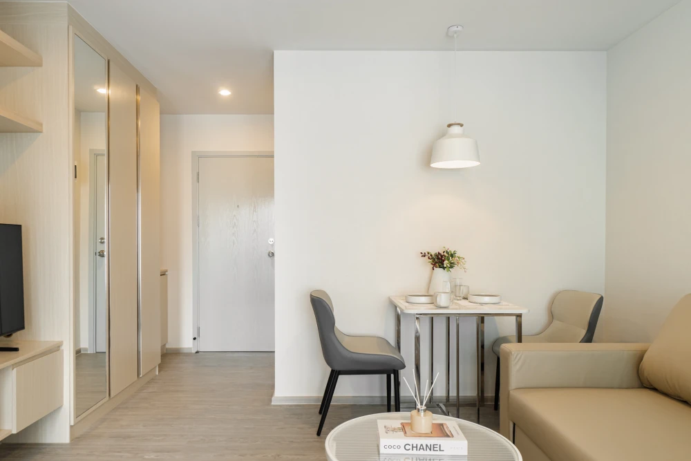 ให้เช่า Regent Home Bangna 1 ห้องนอน 1 ห้องน้ำ ตกแต่งสไตล์มินิมอลคุมโทน เห็นวิวโค้งน้ำบางกระเจ้า จองด่วน