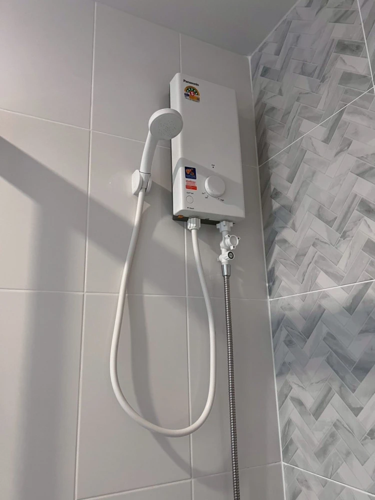 ให้เช่า Regent Home Bangna 1 ห้องนอน 1 ห้องน้ำ ตกแต่งสไตล์มินิมอล เฟอร์บิ้วอินอย่างดี ห้ามพลาด