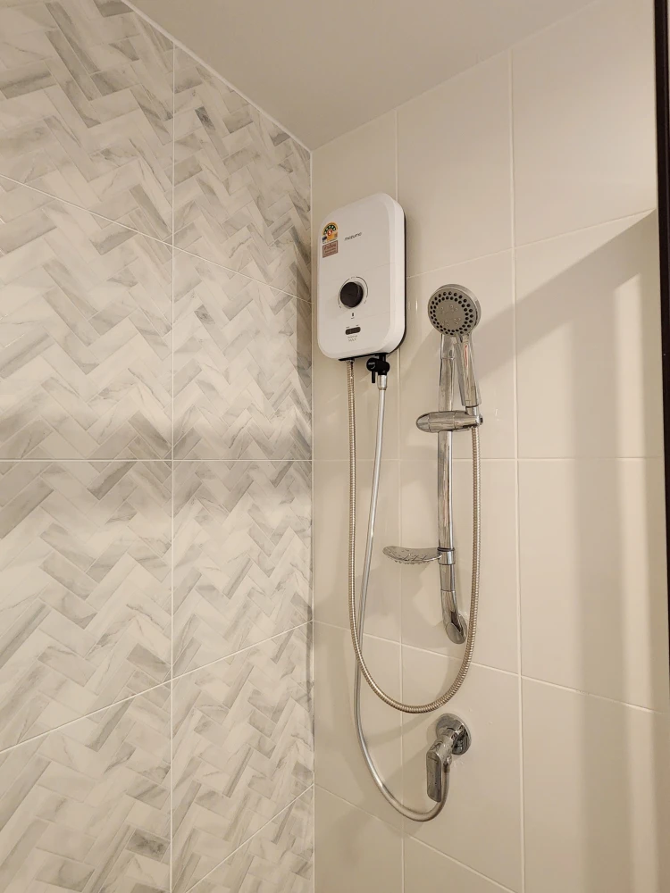 ให้เช่า Regent Home Bangna One bed room ชั้น 16 ได้วิวสูง เฟอร์ เครื่องใช้ไฟฟ้าครบ ลากกระเป๋าเข้าอยู่ได้เลย