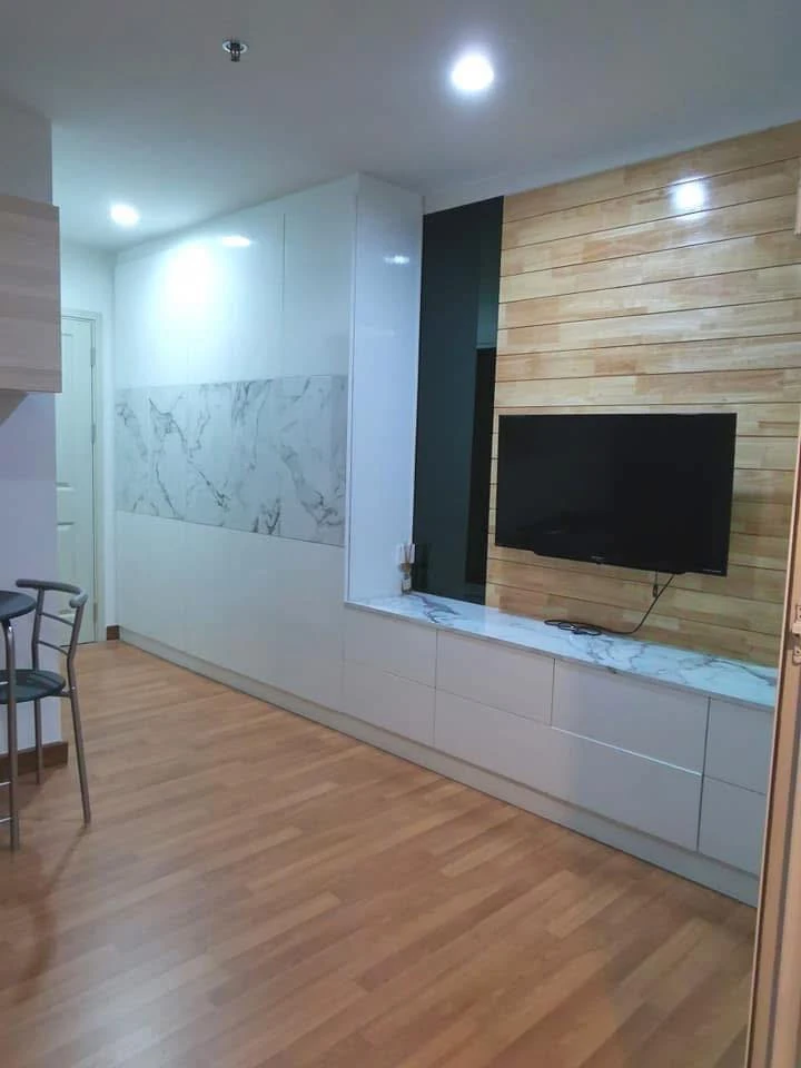 ให้เช่า Regent Home Bangson ห้องน่าอยู่ บิ้วอินผนังอย่างดี มาพร้อมเฟอร์ครบครัน จองเลย