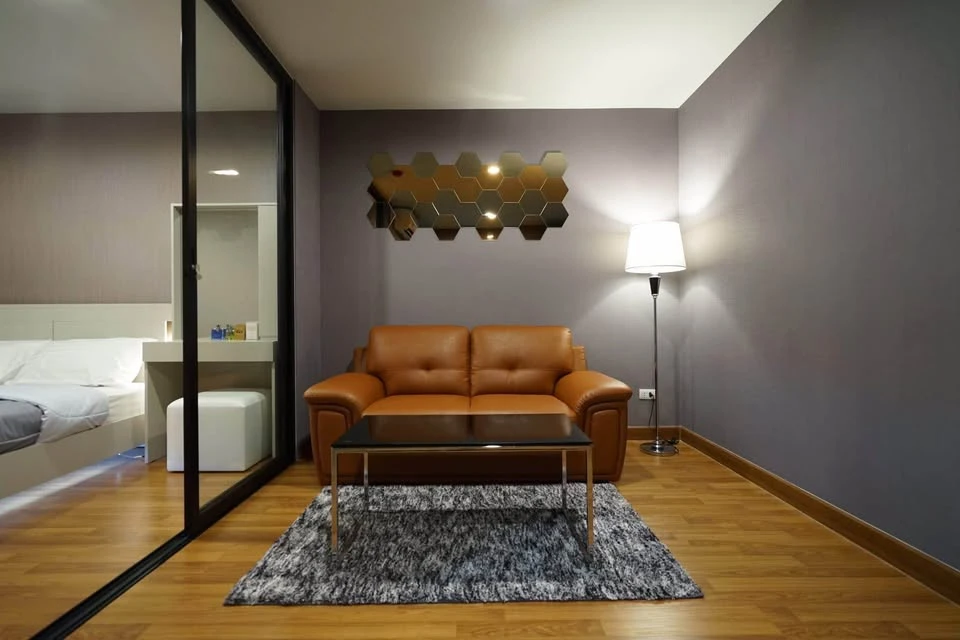 ให้เช่า Regent home Sukhumvit 81 ห้องกั้นแยกชัดเจน เฟอร์ เครื่องใช้ไฟฟ้าครบ มาแต่ตัวเข้าอยู่ได้เลย