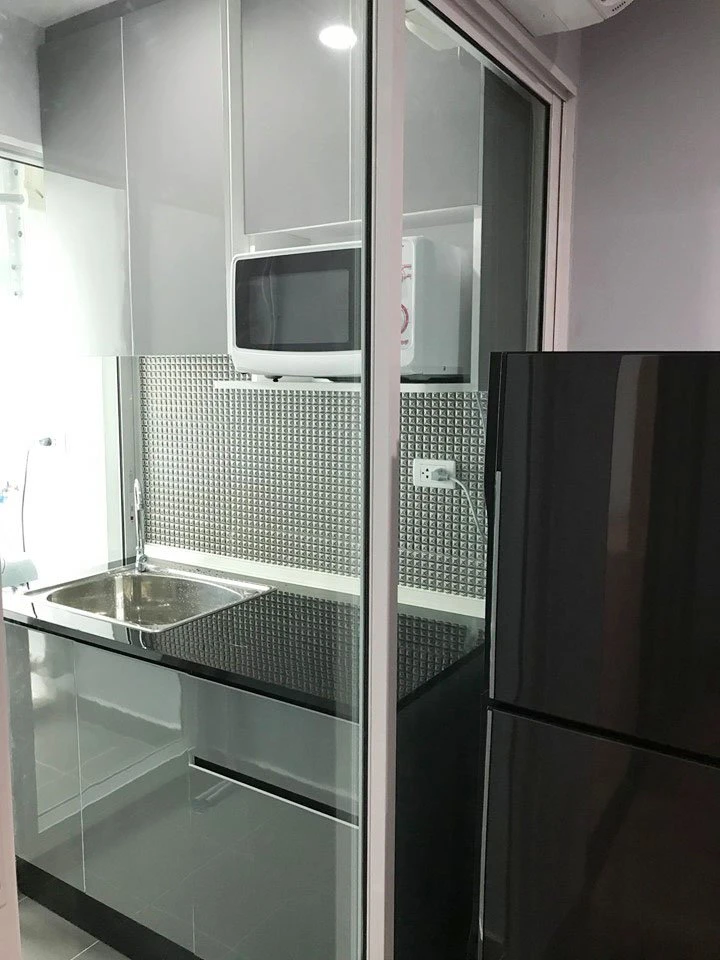 ให้เช่า Regent Home Sukhumvit 81 ห้องน่าอยู่ มาพร้อมเฟอร์นิเจอร์ครบครัน มองเห็นวิวสระว่ายน้ำ จองเลย