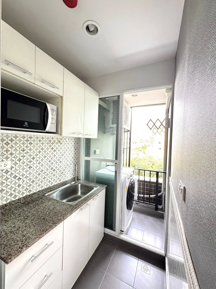 ให้เช่า Regent Home Sukhumvit 97/1 ห้องน่าอยู่ ชั้น 3 เฟอร์และเครื่องใช้ไฟฟ้าครบครัน หิ้วกระเป๋าเข้าอยู่ได้เลยจ้า