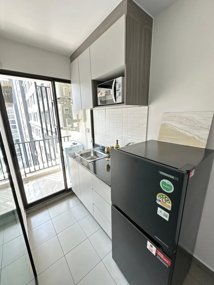 ให้เช่า Regent Home Wuttakat ชั้น 14 วิวสระ ห้องแต่งครบ น่าอยู่ สนใจจองเลย