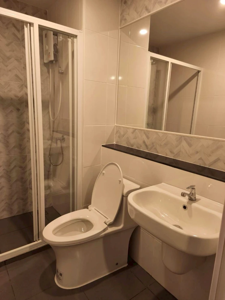 ให้เช่า Regent Home Wuttakat ชั้น 16 ห้องมุม ส่วนตัว วิวสวย แต่งครบ จองเลย