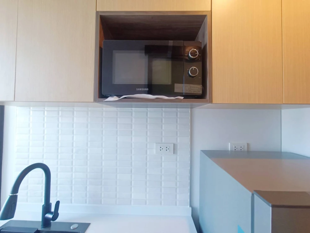 ให้เช่า Regent Home Wuttakat ชั้น 20 ลมดี วิวโล่ง โปร่งสบาย แต่งครบ จองเลย