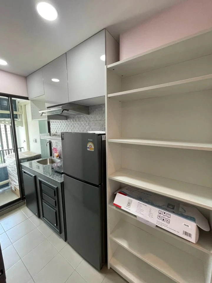 ให้เช่า Regent Home Wuttakat ตกแต่งโทนสีสว่าง ละมุนตา สบายตา ห้องสวย สภาพดีมาก ชั้นสูง วิวดี ทิศเหนือไม่ร้อน พร้อมเข้าอยู่ได้เลย!