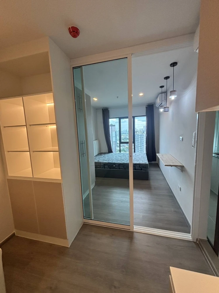 ให้เช่า Regent Home Wuttakat ห้องชั้นสูง พร้อมเข้าอยู่ เฟอร์พร้อม จองเลย