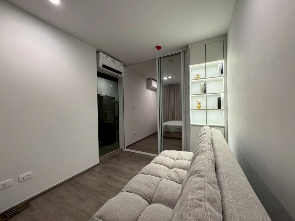 ให้เช่า Regent Home Wuttakat ห้องชั้นสูง ราคาสบายกระเป๋า สิ่งอำนวยความสะดวกครบครัน  รีบจองเลย