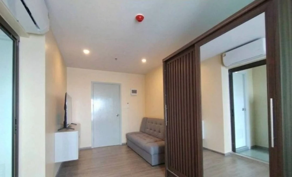 ให้เช่า Regent Home Wuttakat ห้องชั้นสูง เฟอร์พร้อม ราคาดีสบายกระเป๋า จองเลย