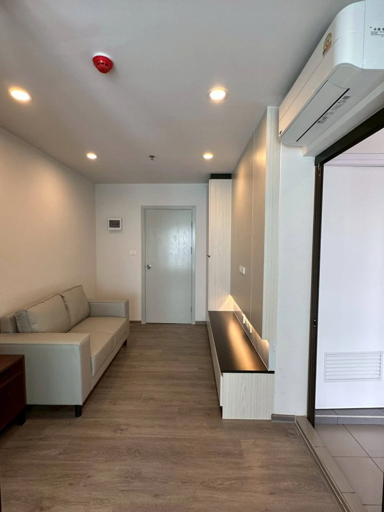 ให้เช่า Regent Home Wuttakat ห้องชั้นสูง เฟอร์พร้อม  รีบจองเลย