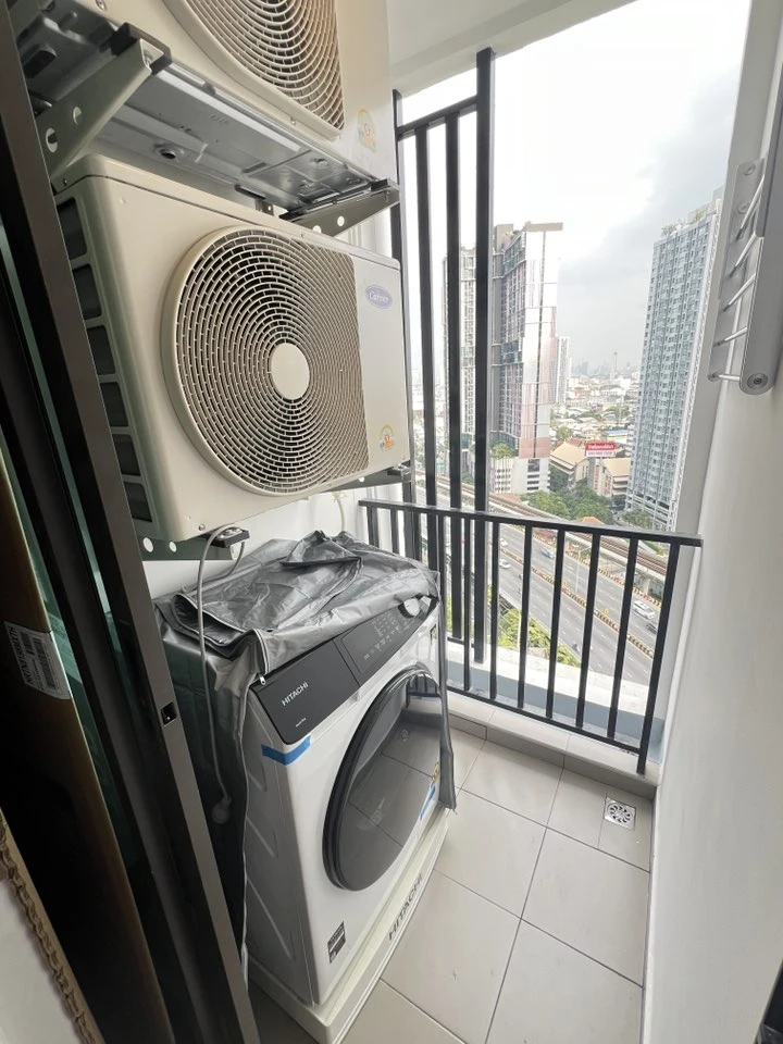 ให้เช่า Regent Home Wuttakat ห้องชั้นสูง เฟอร์รพ้อม ราคาสบายกระเป๋า จองเลย